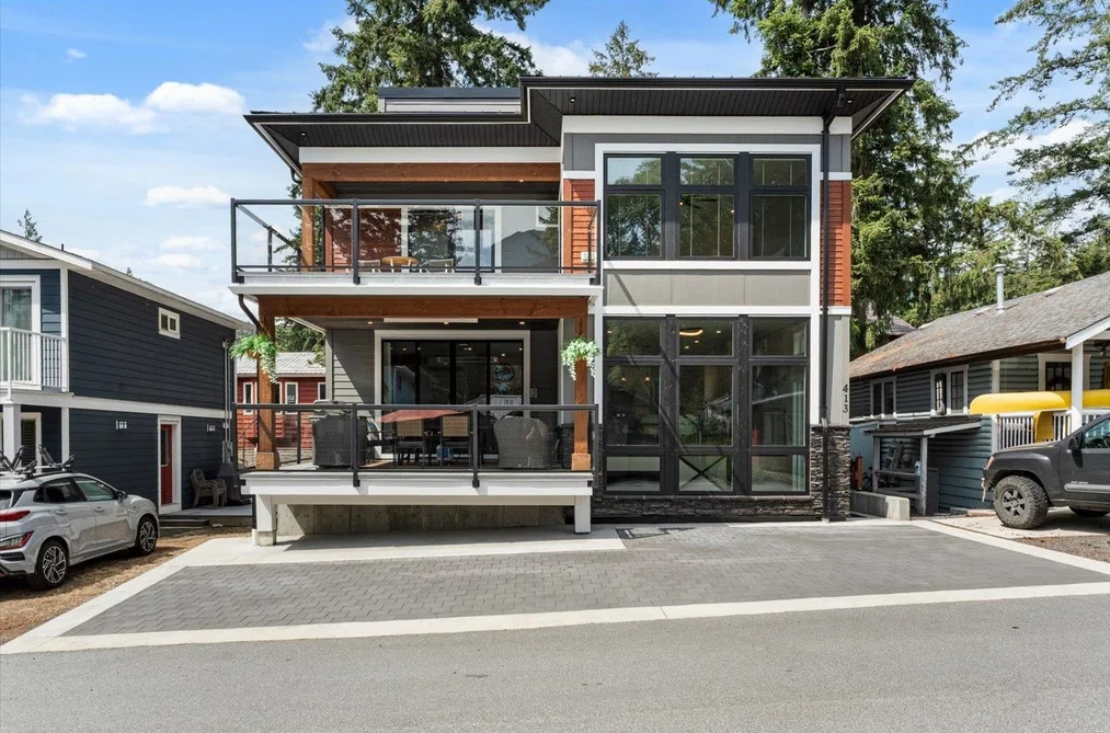 House for sale at 413 Maple Street Cultus Lake British Columbia - MLS: R3140430