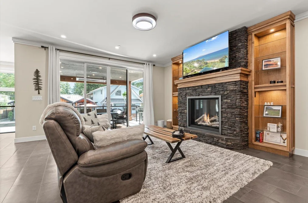 413 MAPLE STREET, Cultus Lake BC V2R 4Z3, Cultus Lake BC — Residential for Sale — Photo 12 of 39