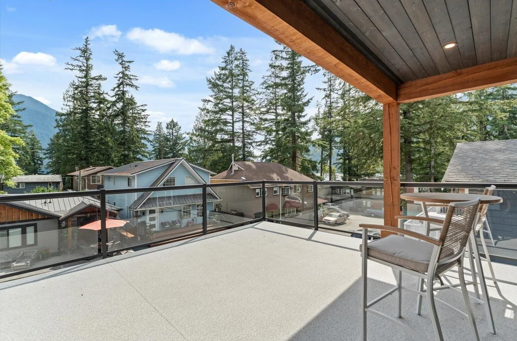 413 MAPLE STREET, Cultus Lake BC V2R 4Z3, Cultus Lake BC — Residential for Sale — Photo 17 of 39