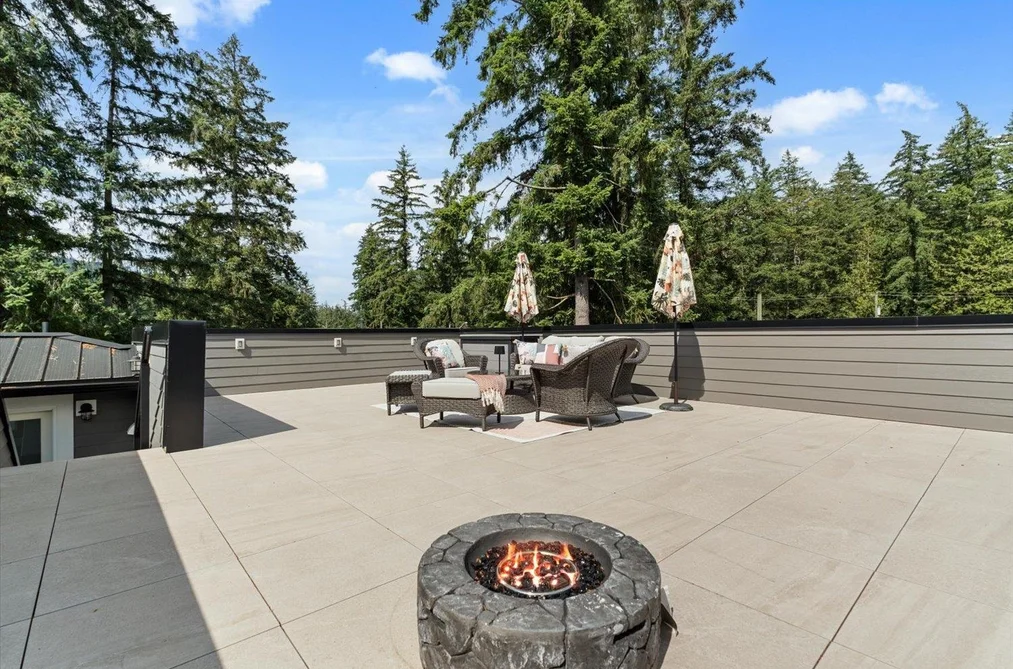 413 MAPLE STREET, Cultus Lake BC V2R 4Z3, Cultus Lake BC — Residential for Sale — Photo 32 of 39