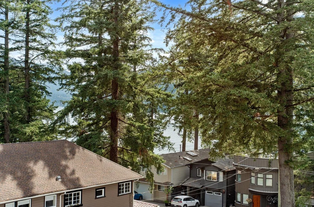 413 MAPLE STREET, Cultus Lake BC V2R 4Z3, Cultus Lake BC — Residential for Sale — Photo 33 of 39