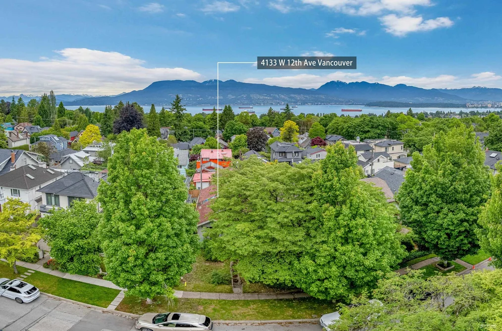 House for sale at 4133 W 12th Avenue Vancouver British Columbia - MLS: R3087076