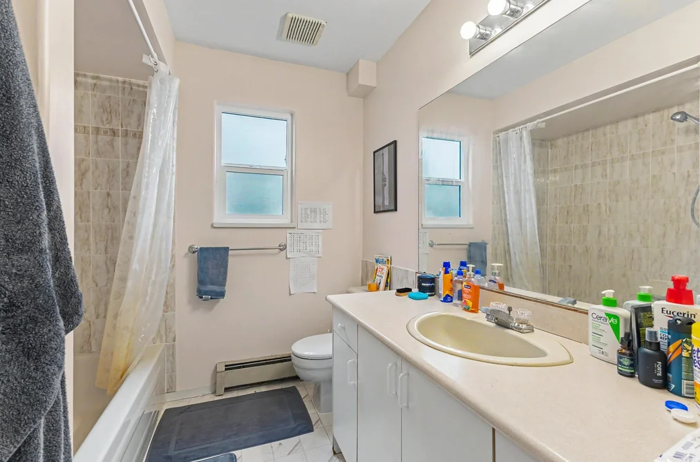 4137 PARKER STREET, Burnaby, BC — Residential for Sale — Photo 17 of 34