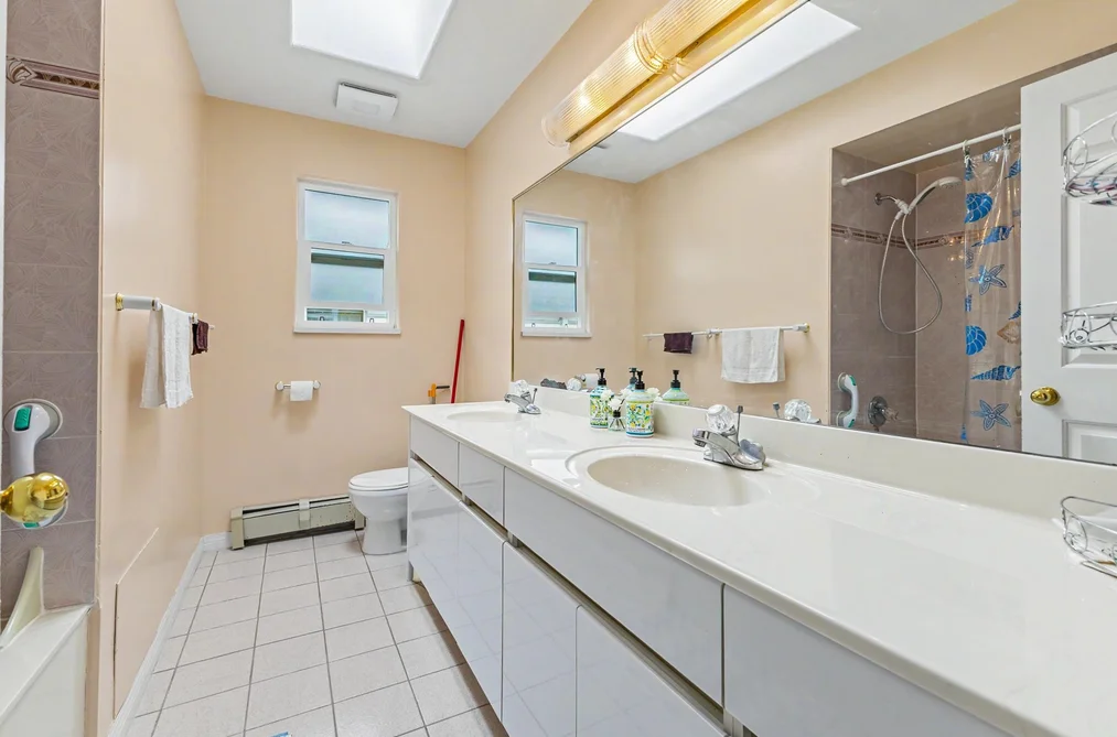 4137 PARKER STREET, Burnaby, BC — Residential for Sale — Photo 23 of 34