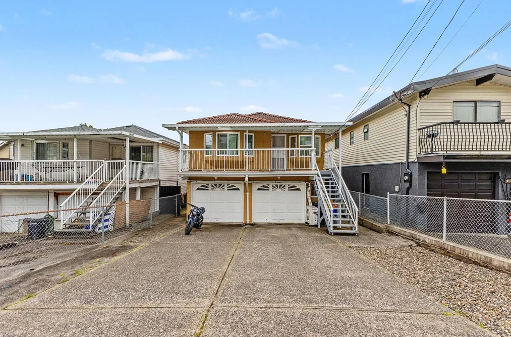 4137 PARKER STREET, Burnaby, BC — Residential for Sale — Photo 6 of 34