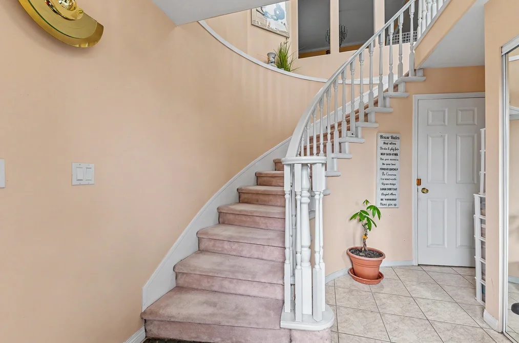 4137 PARKER STREET, Burnaby, BC — Residential for Sale — Photo 7 of 34