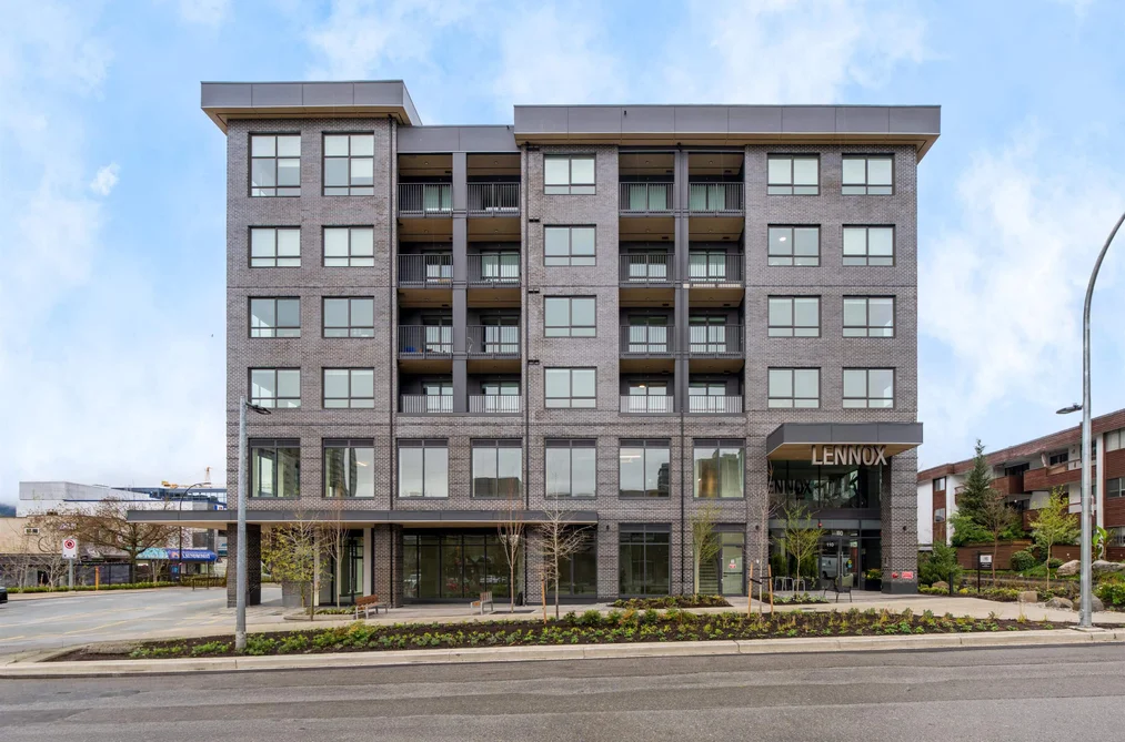 414 110 E 17TH STREET, North Vancouver BC V5V 1A1, North Vancouver BC — Residential for Sale - Photo 2