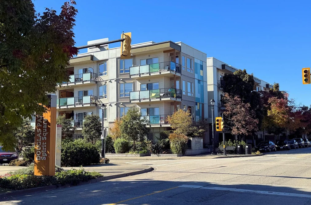 Condo for sale at 414 20460 Douglas Crescent Langley British Columbia - MLS: R3151116