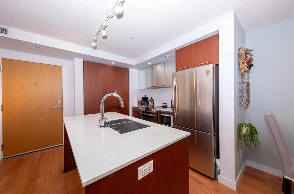 414 221 E 3RD STREET, North Vancouver BC V7L 0C1, North Vancouver BC — Residential for Sale - Photo 6