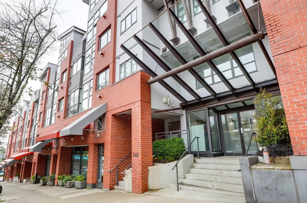 414 345 LONSDALE AVENUE, North Vancouver BC V7M 3M9, North Vancouver BC — Residential for Sale - Photo 2