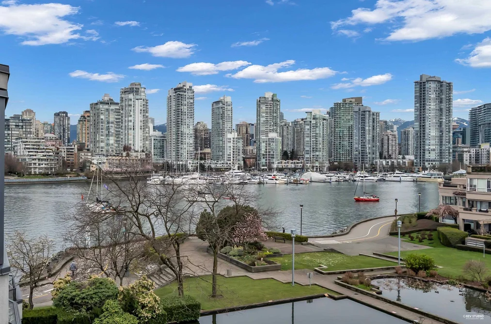 Condo for sale at 414 456 Moberly Road Vancouver British Columbia - MLS: R3129197