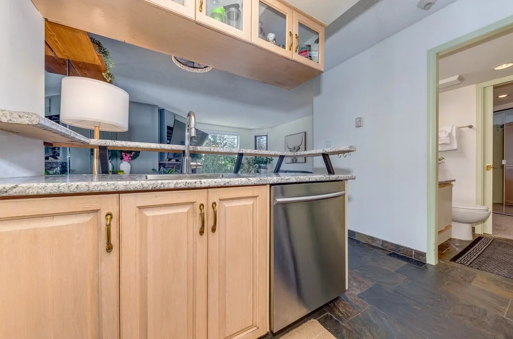 414 4809 SPEARHEAD DRIVE, Whistler BC V0N 1B0, Whistler BC — Residential for Sale - Photo 6