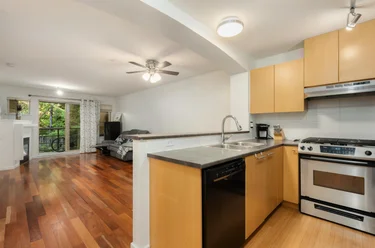 9319 University Cres Unit 414, Burnaby, BC - MLS: R3175184
