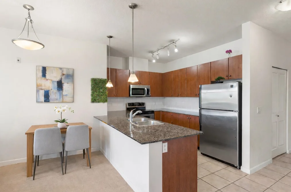 415 10180 153 STREET, Surrey BC V3R 0B5, Surrey BC — Residential for Sale - Photo 6
