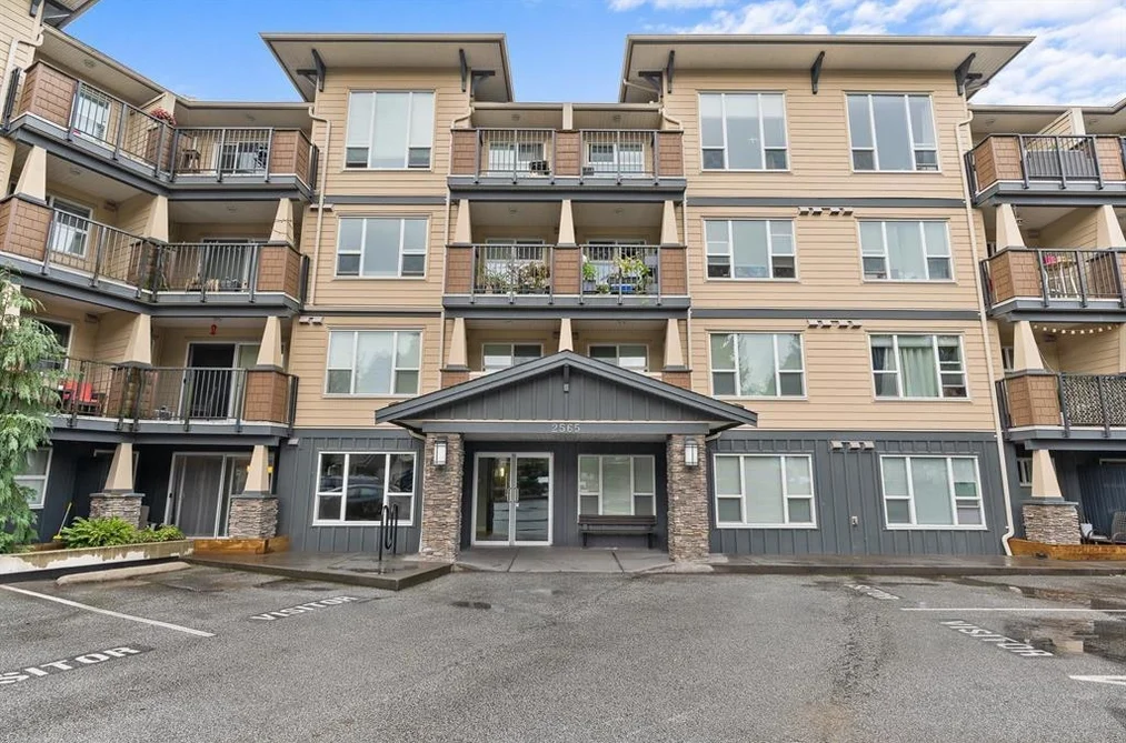 415 2565 CAMPBELL AVENUE, Abbotsford BC V2S 0E3, Abbotsford BC — Residential for Sale - Photo 2