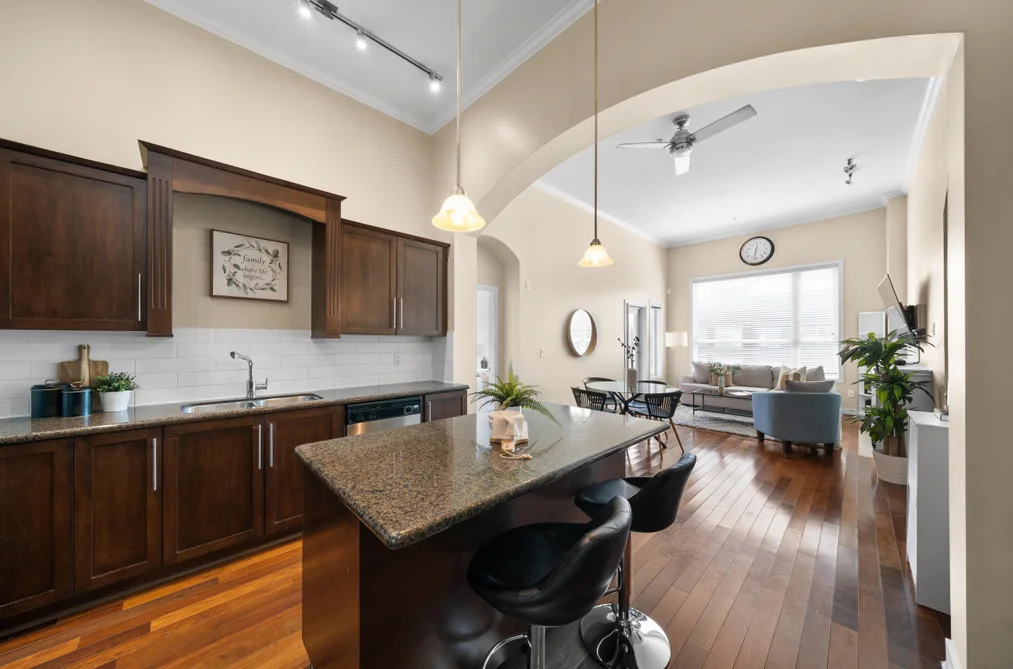 Condo for sale at 415 2628 Maple Street Port Coquitlam British Columbia - MLS: R3120324