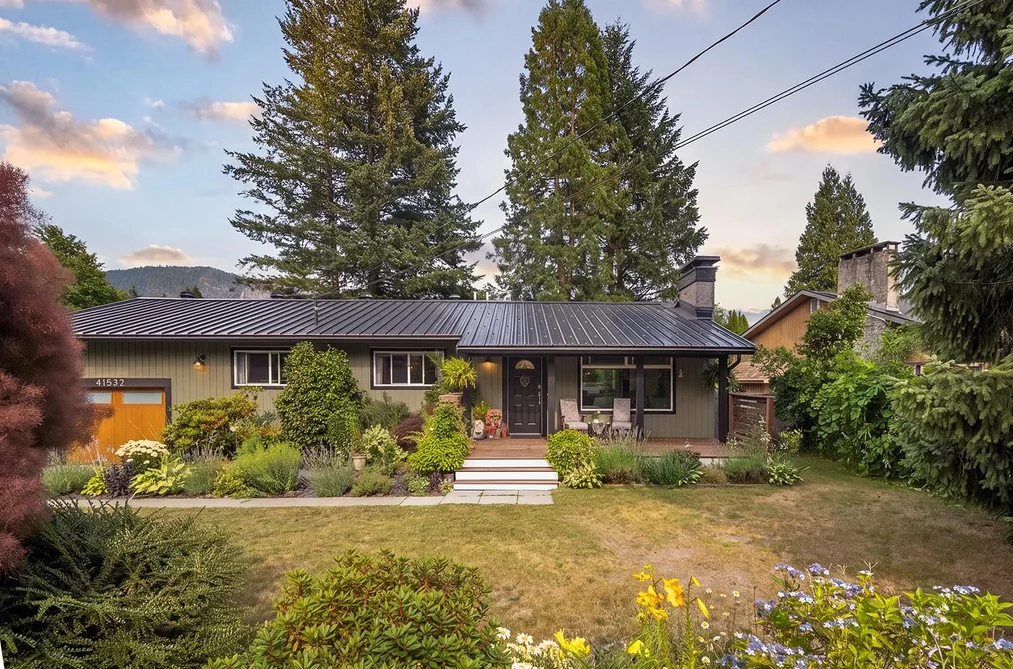 House for sale at 41532 Rae Road Squamish British Columbia - MLS: R3144820