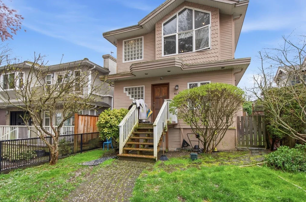 House for sale at 4154 Mcgill Street Burnaby British Columbia - MLS: R3107847