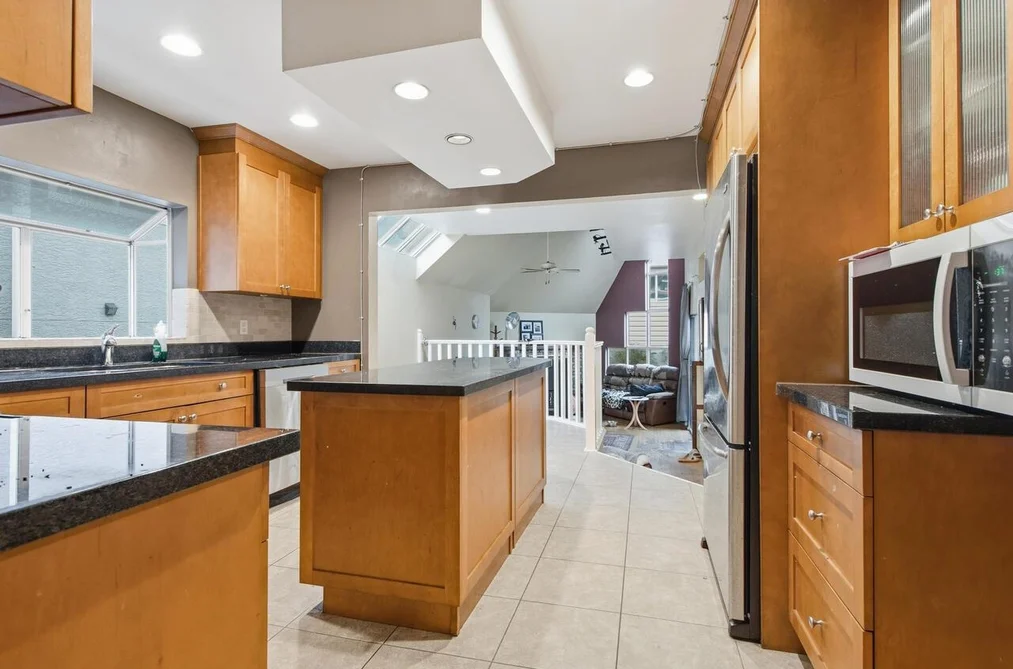 4154 MCGILL STREET, Burnaby BC V5C 1M8, Burnaby BC — Residential for Sale - Photo 4