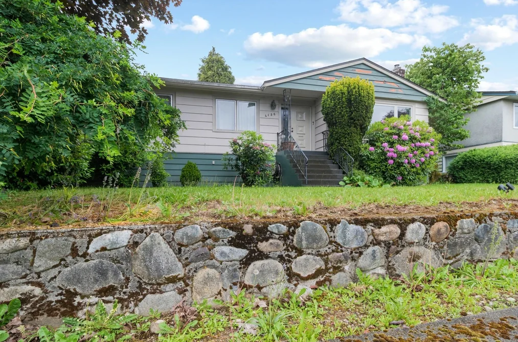 4156 CASTLEWOOD CRESCENT, Burnaby BC V5G 2M2, Burnaby BC — Residential for Sale - Photo 2