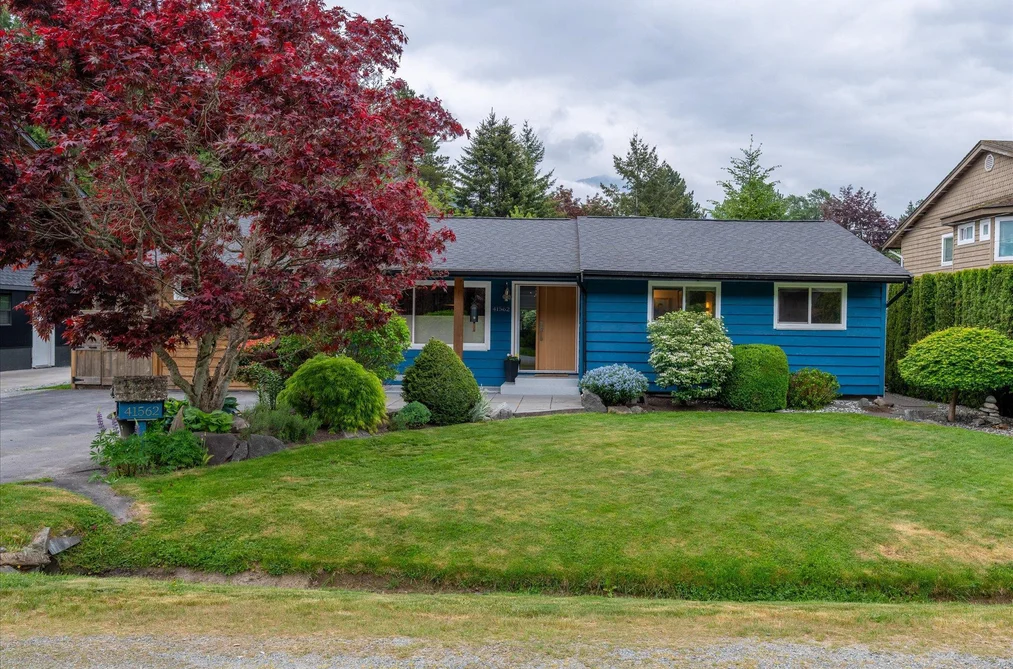House for sale at 41562 Rod Road Squamish British Columbia - MLS: R3125477