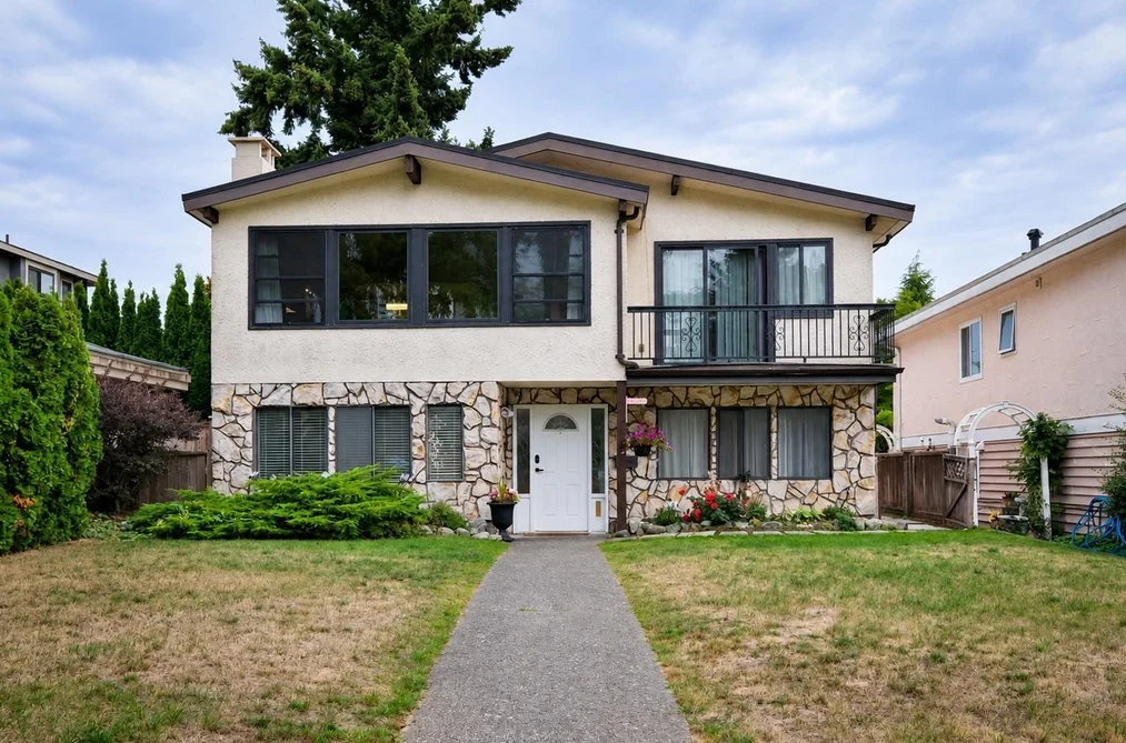 House for sale at 4158 Kenny Court Burnaby British Columbia - MLS: R3163612
