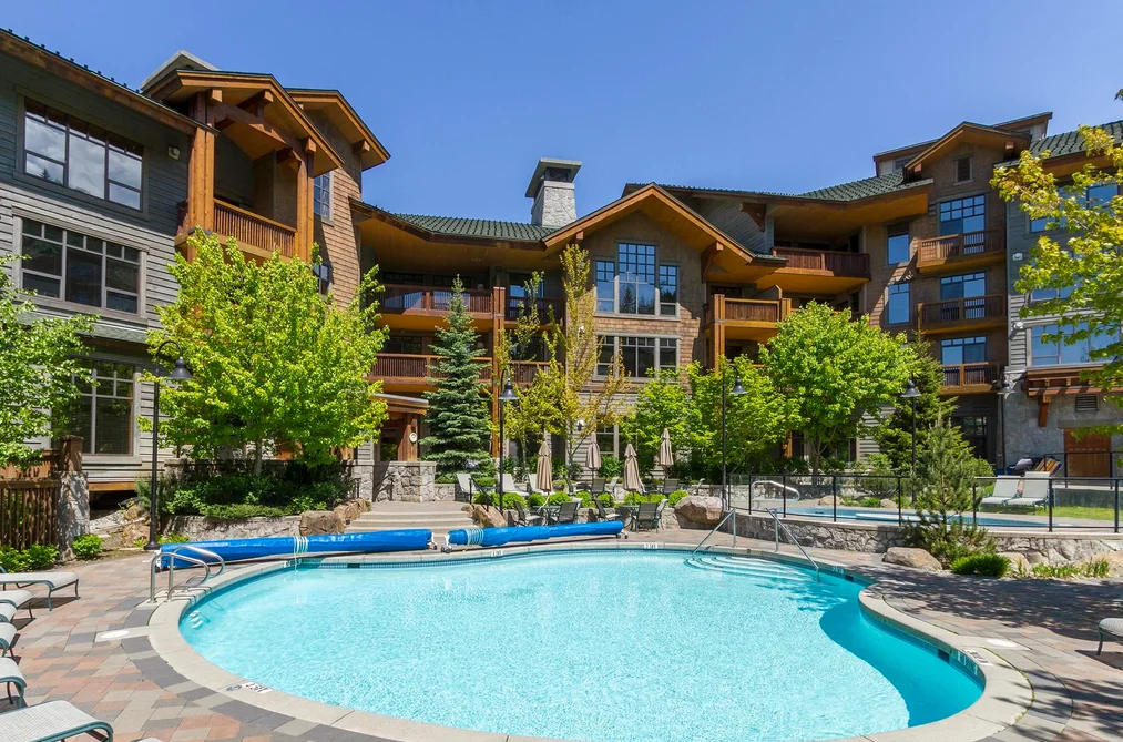 Condo for sale at 416 2202 Gondola Way Whistler British Columbia - MLS: R3156053