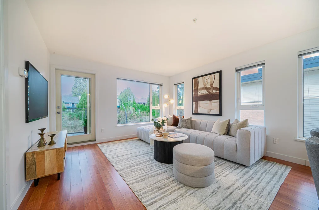 416 221 E 3RD STREET, North Vancouver BC V7L 0C1, North Vancouver BC — Residential for Sale - Photo 3