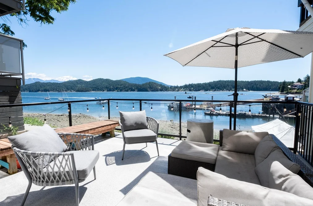 416 MARINE DRIVE, Gibsons BC V0N 1V1, Gibsons BC — Residential for Sale - Main Photo