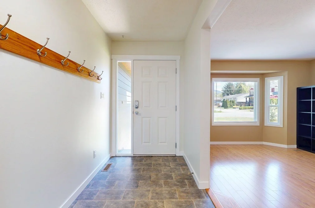 41613 COTTONWOOD ROAD, Squamish BC V0N 1H0, Squamish BC — Residential for Sale - Photo 3