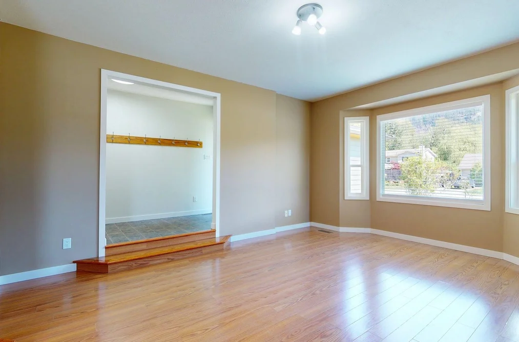 41613 COTTONWOOD ROAD, Squamish BC V0N 1H0, Squamish BC — Residential for Sale - Photo 4
