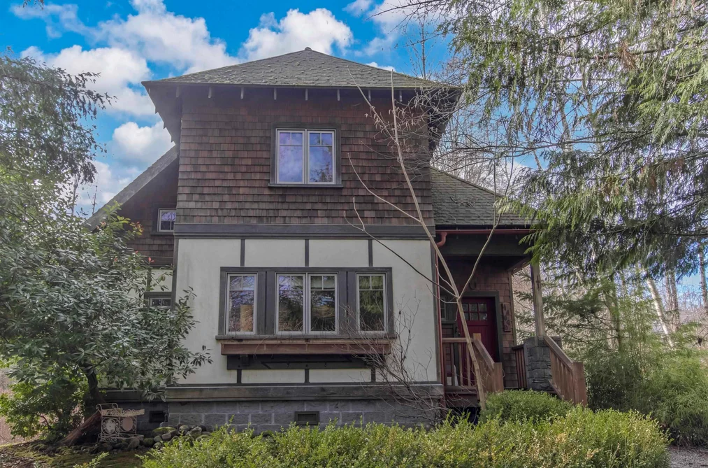 41645 GOVERNMENT ROAD, Squamish BC V0N 1H0, Squamish BC — Residential for Sale - Photo 2