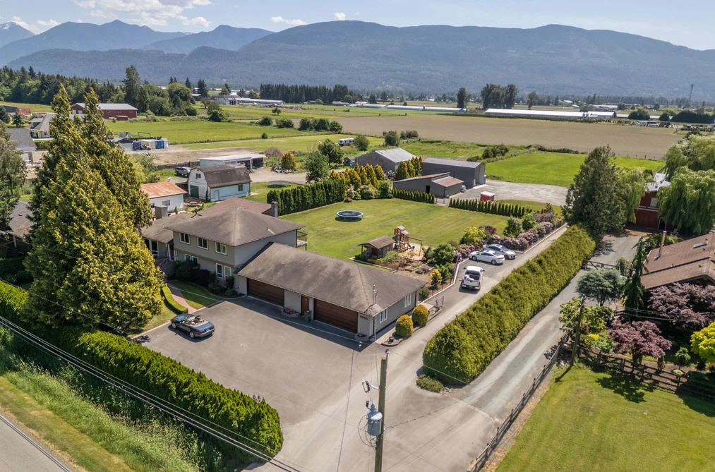 41670 SOUTH SUMAS ROAD, Sardis - Greendale BC V2R 4K6, Sardis - Greendale BC — Residential for Sale - Photo 2