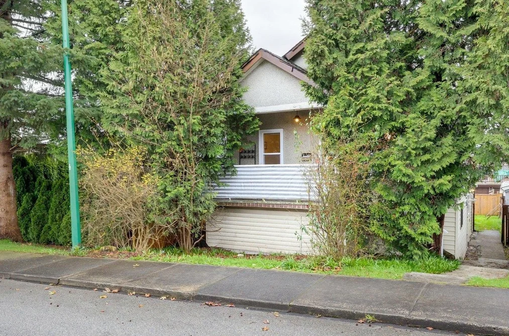 4168 PARKER STREET, Burnaby BC V5C 3C1, Burnaby BC — Residential for Sale - Photo 2