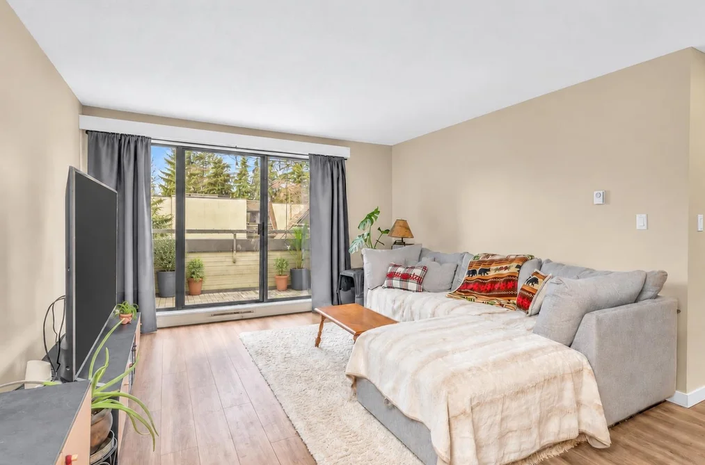 Condo for sale at 417 1210 Pacific Street Coquitlam British Columbia - MLS: R3168629