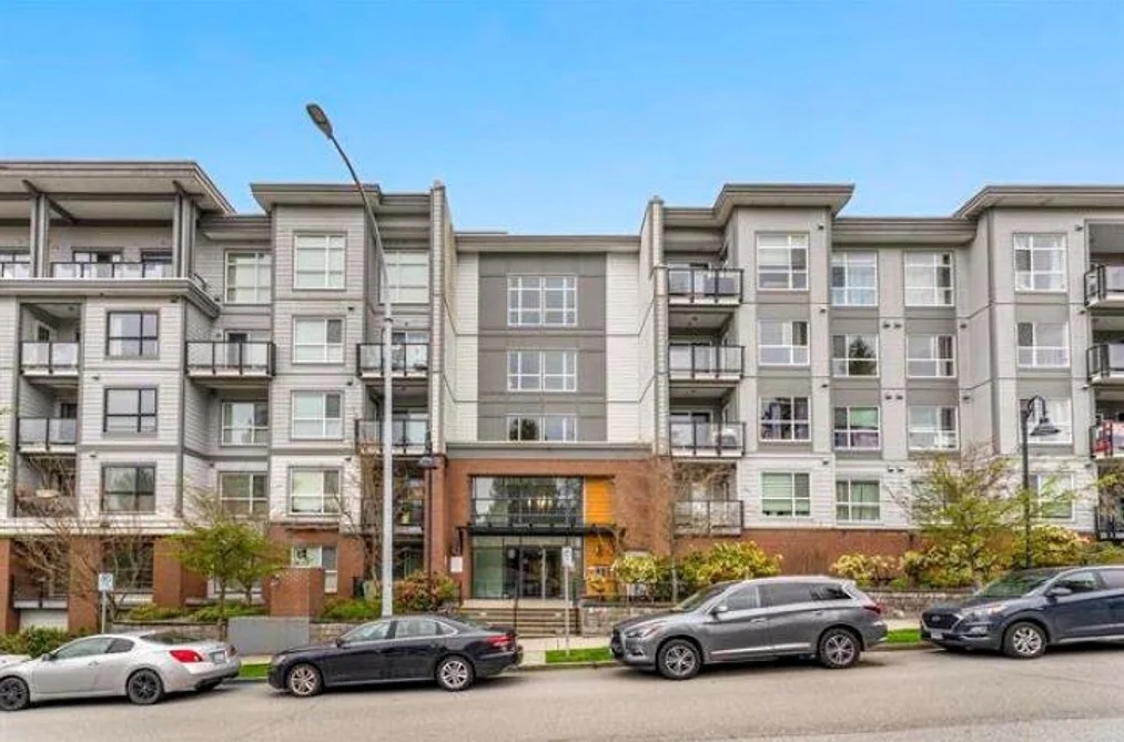 Condo for sale at 417 13733 107a Avenue Surrey British Columbia - MLS: R2997588
