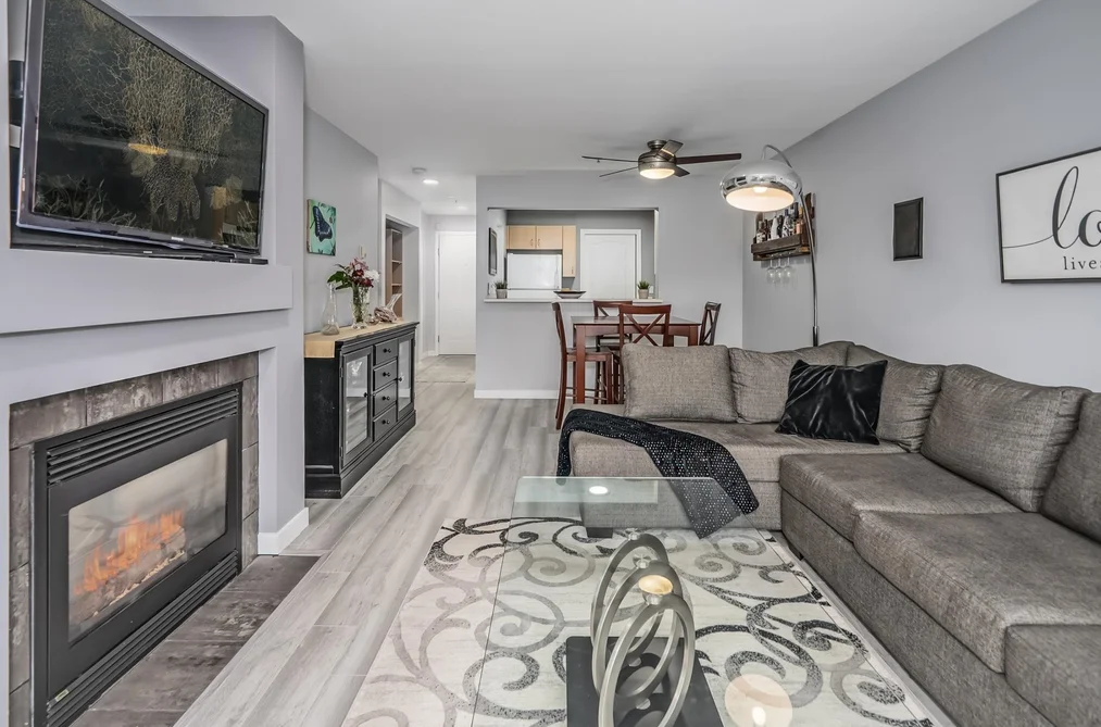 417 15210 GUILDFORD DRIVE, Surrey BC V3R 0X7, Surrey BC — Residential for Sale - Photo 6