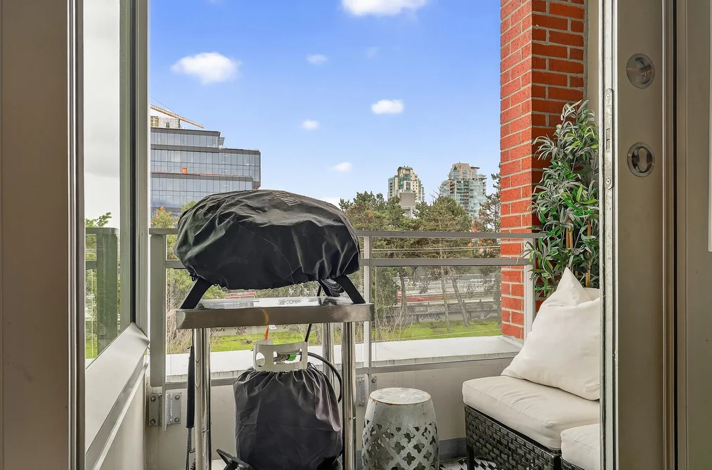 417 221 UNION STREET, Vancouver BC V6A 0B4, Vancouver BC — Residential for Sale - Photo 5