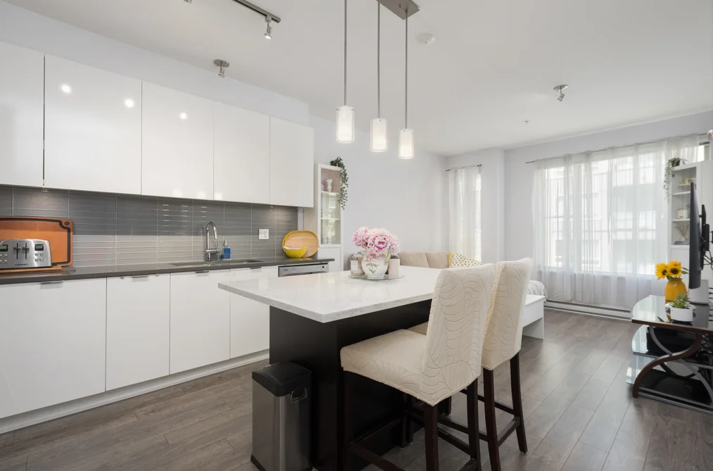 417 2665 MOUNTAIN HIGHWAY, North Vancouver BC V7J 0A8, North Vancouver BC — Residential for Sale — Photo 4 of 19