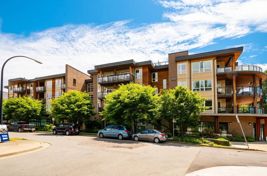 Condo for sale at 417 733 W 14th Street North Vancouver British Columbia - MLS: R3137624