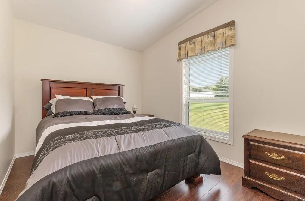 41725 HARE AVENUE, Yarrow BC V2R 5E9, Yarrow BC — Residential for Sale — Photo 16 of 35