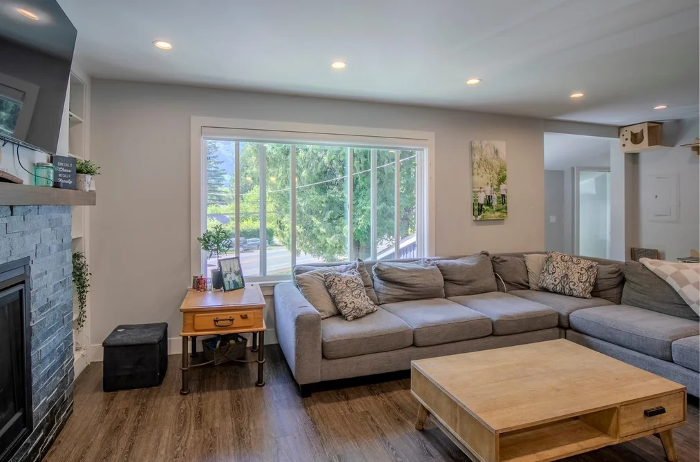 41756 GOVERNMENT ROAD, Squamish BC V8B 0G3, Squamish BC — Residential for Sale - Photo 3