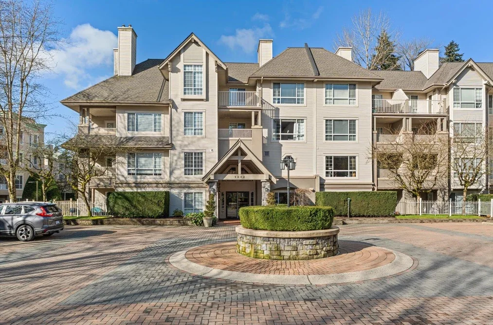 Condo for sale at 418 1242 Town Centre Boulevard Coquitlam British Columbia - MLS: R3166715