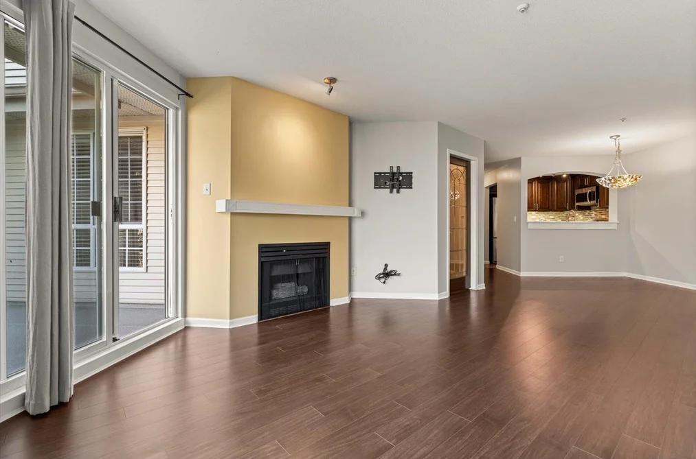 418 1242 TOWN CENTRE BOULEVARD, Coquitlam BC V3B 7R6, Coquitlam BC — Residential for Sale - Photo 4