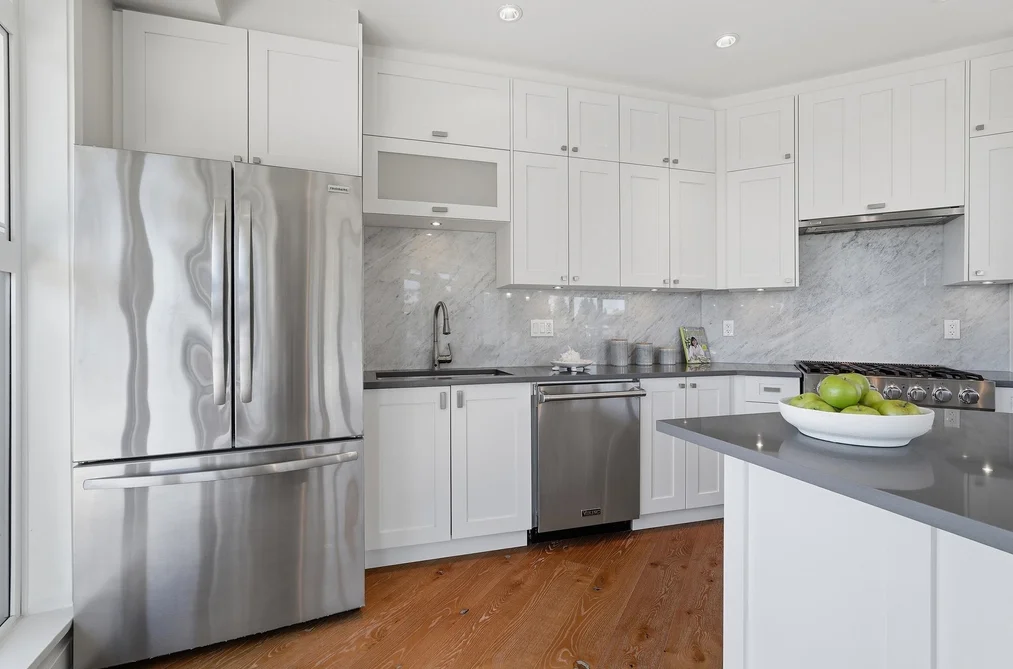 418 14855 THRIFT AVENUE, White Rock BC V4B 2J6, White Rock BC — Residential for Sale — Photo 11 of 39