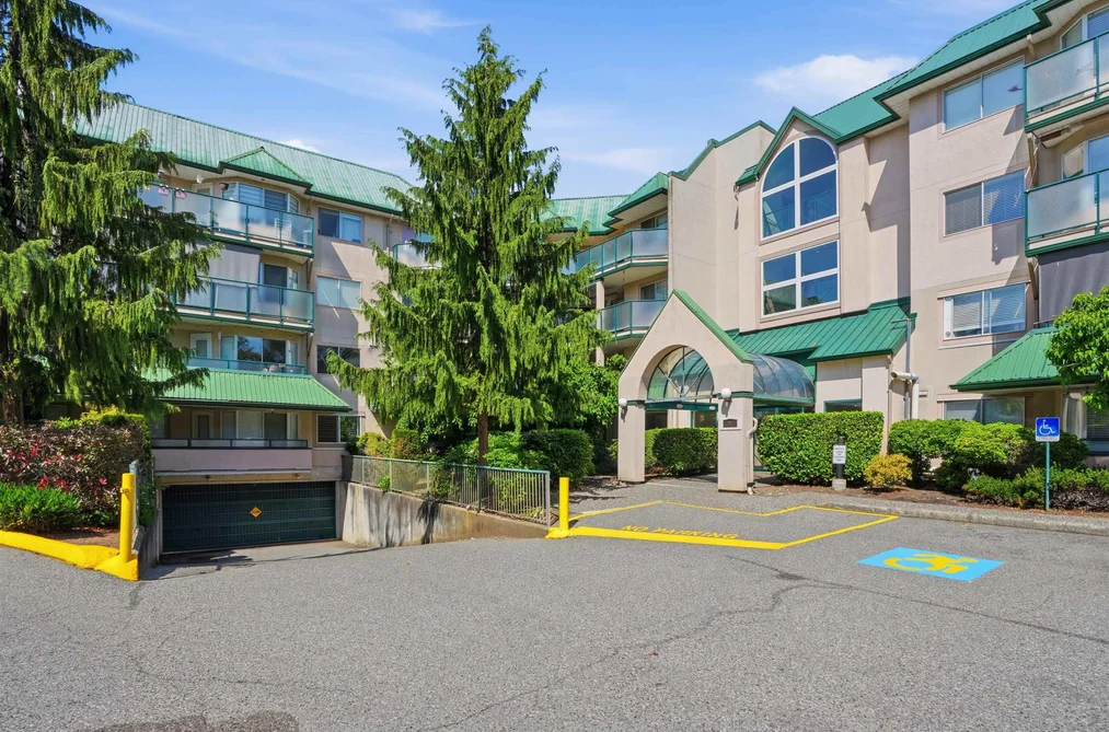 Condo for sale at 418 2962 Trethewey Street Abbotsford British Columbia - MLS: R3130760