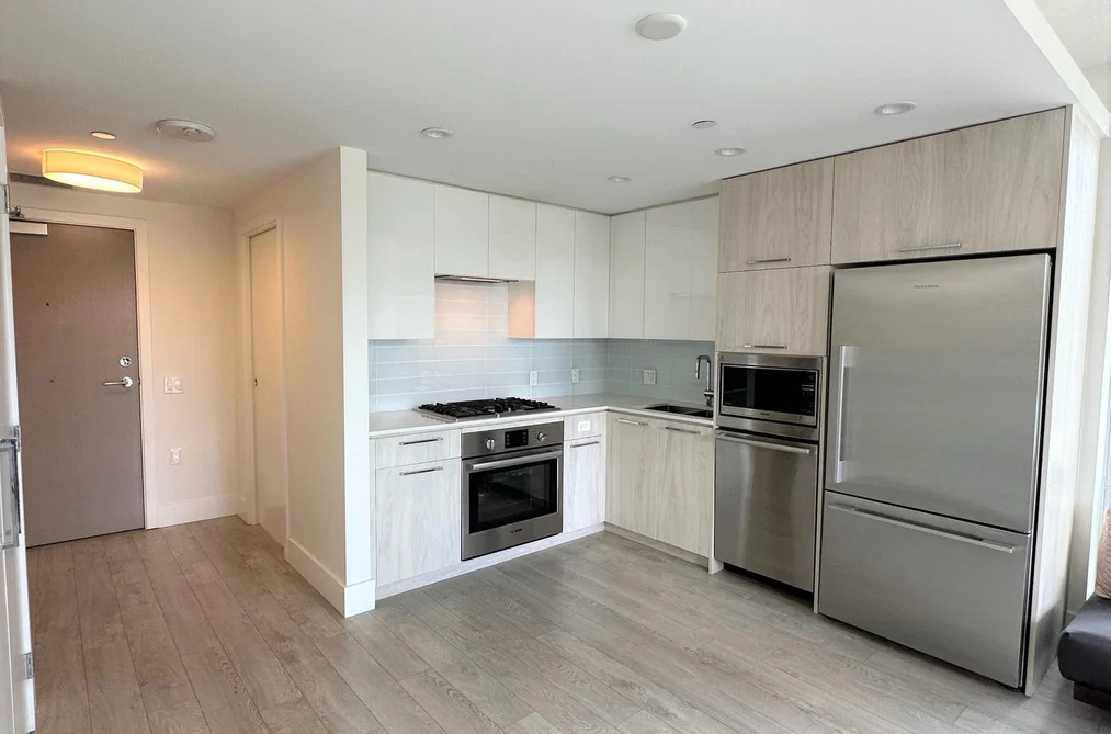 418 680 SEYLYNN CRESCENT, North Vancouver, BC — Residential for Sale — Photo 12 of 31