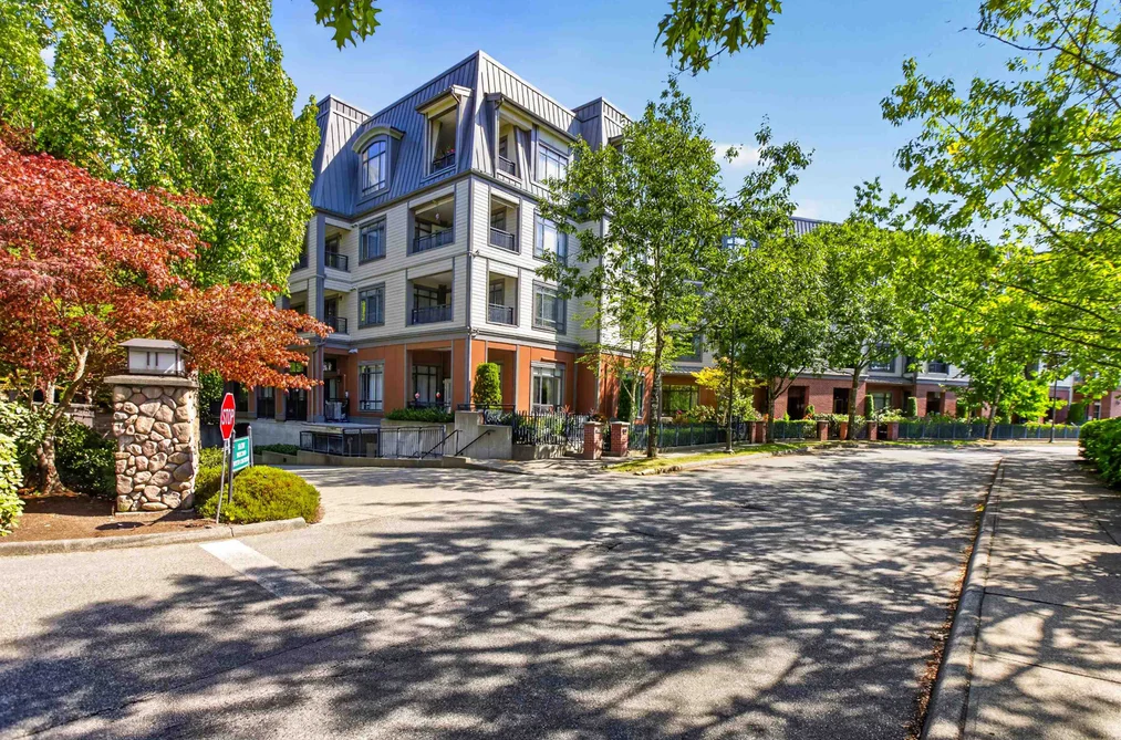 Condo for sale at 418 8880 202 Street Langley British Columbia - MLS: R3157380