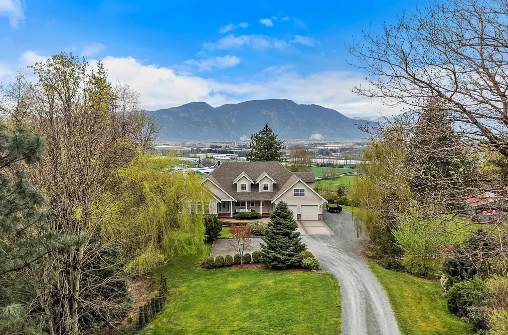 41813 MAJUBA HILL ROAD, Yarrow BC V2R 5G9, Yarrow BC — Residential for Sale - Photo 2
