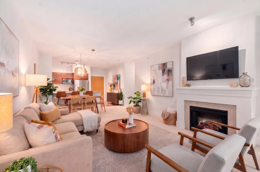 Condo for sale at 419 1111 E 27th Street North Vancouver British Columbia - MLS: R3134479